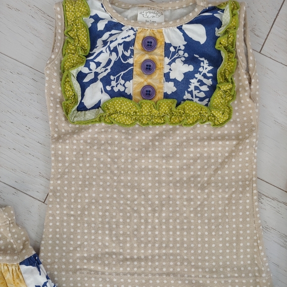 Persnickety Gypsy Caravan Collection - Picture 3 of 10